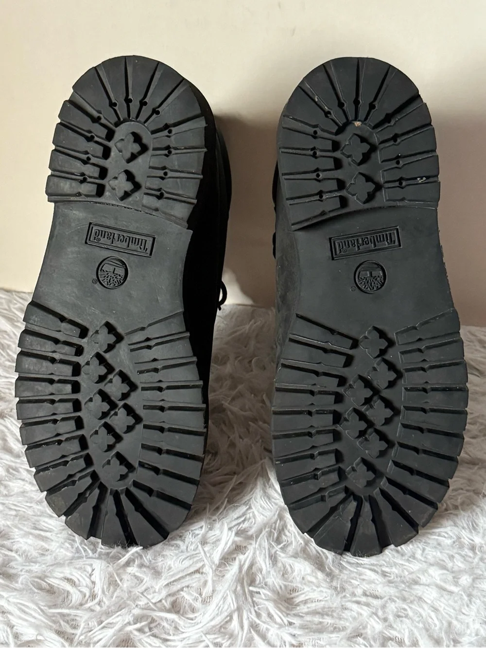 Timberland stable versatile black